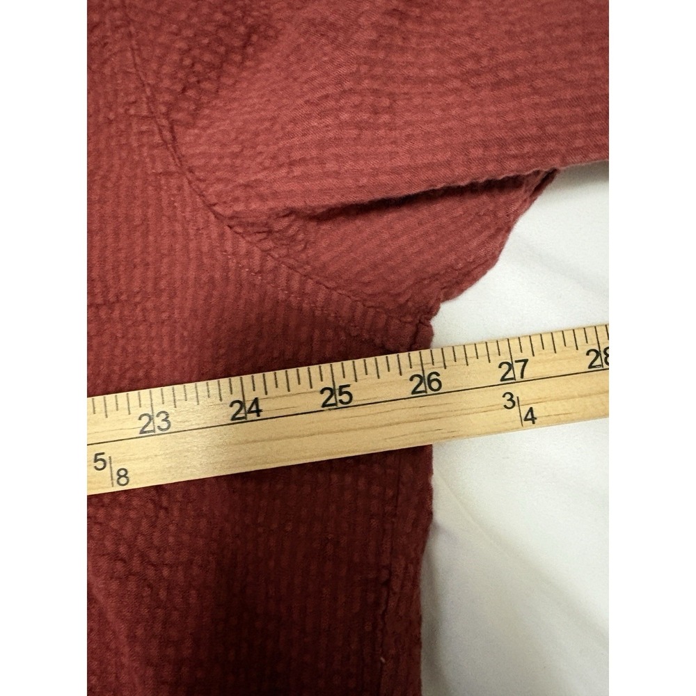Woolrich Mens XL Button Down Shirt Red Seersucker Texture Short Sleeve Cotton - Picture 7 of 7